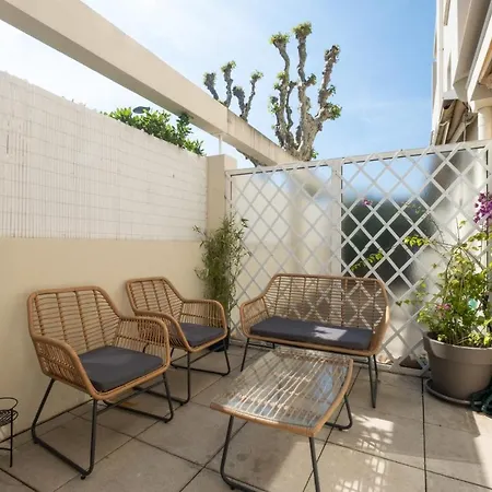 Idéal Famille Confort Dans Résidence Avec Piscine ! Cannes