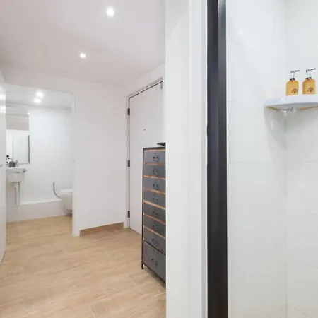 Appartamento Comfy With Residential Swimming Pool Cannes