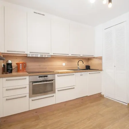 Comfy With Residential Swimming Pool *