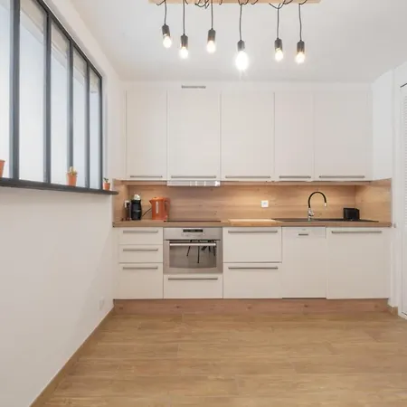 Comfy With Residential Swimming Pool Appartamento *