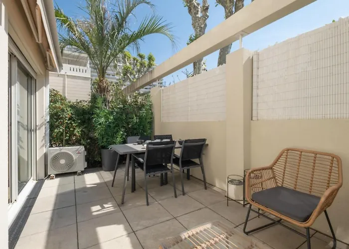 Comfy With Residential Swimming Pool *