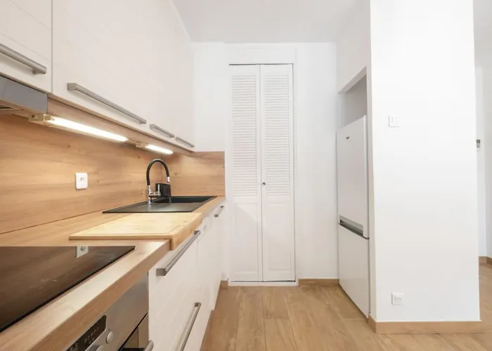 公寓 Comfy With Residential Swimming Pool